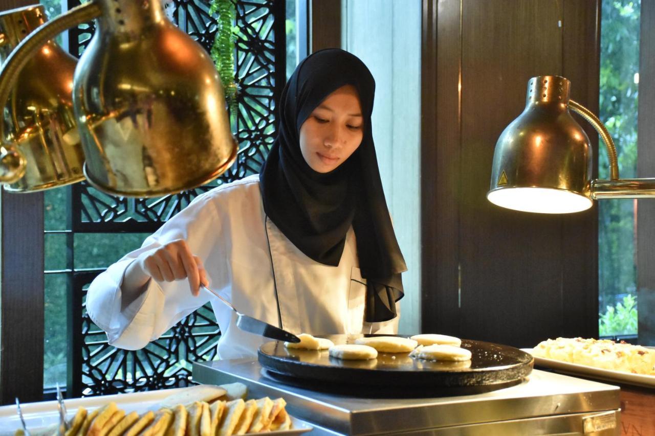 Al Meroz Hotel Bangkok - The Leading Halal Hotel Exterior foto